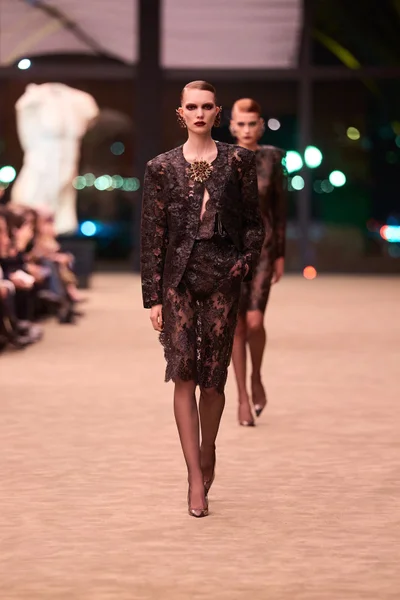 Look 33